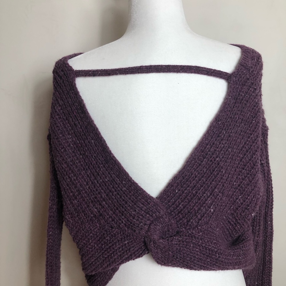 Awesome open back purple sweater NWOT